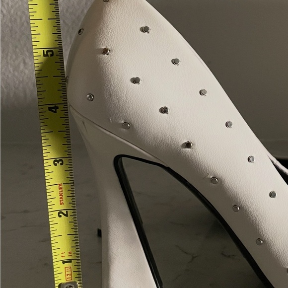 Nine West White Studded Heels - Picture 9 of 9